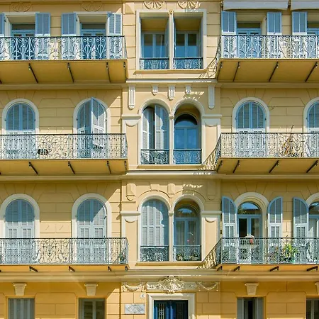 Bright Two-room With Terrace In Jean-medecin نيس